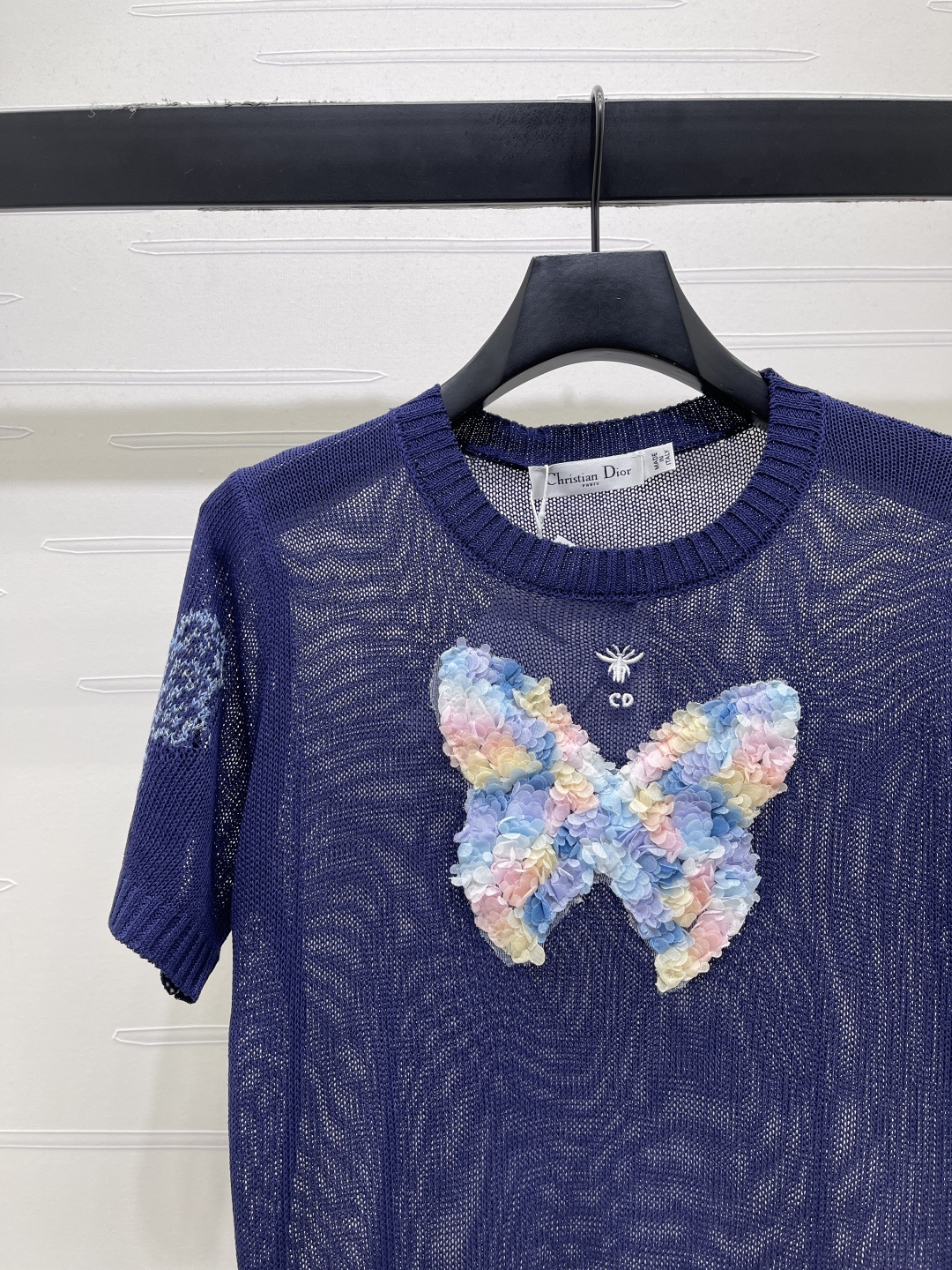 Women's short sleeves